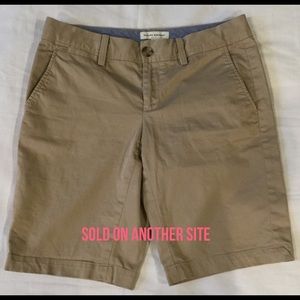 Banana Republic Stretch  Bermuda Shorts Women's